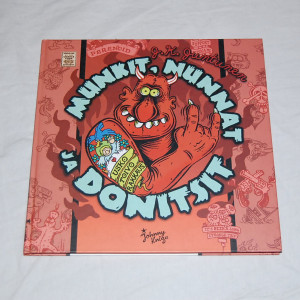 J.K. Juntunen Munkit, nunnat ja donitsit